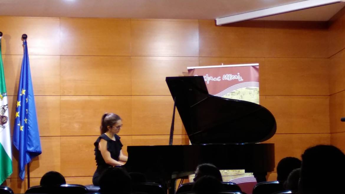 VI Ciclo de Piano Conservatorio Elemental de Música “Isaac Albéniz” CONCIERTO de Isabel Seva Merín