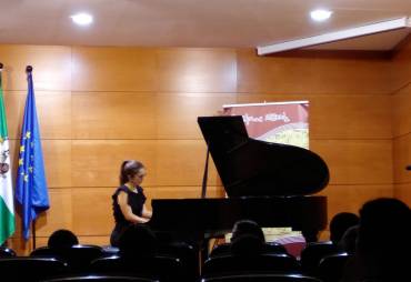 VI Ciclo de Piano Conservatorio Elemental de Música “Isaac Albéniz” CONCIERTO de Isabel Seva Merín